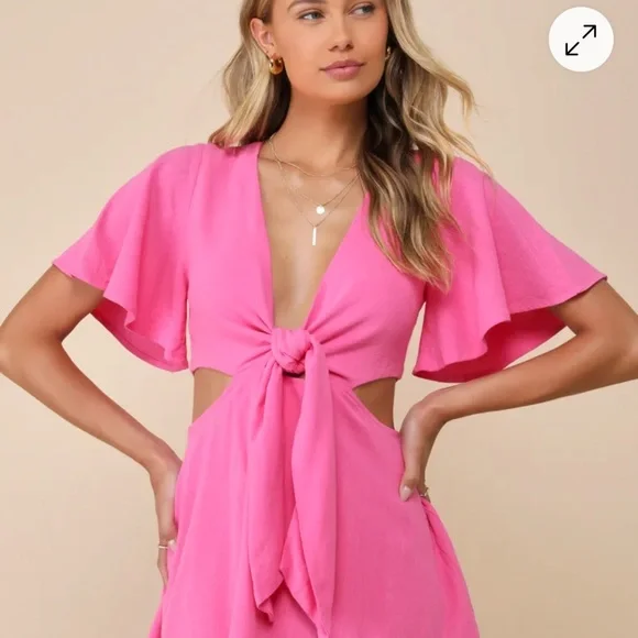 Lulus NWT Women’s SZ M Pink Cut Out Tie Front Mini Dress Short Sleeve VNeck - Picture 3 of 9